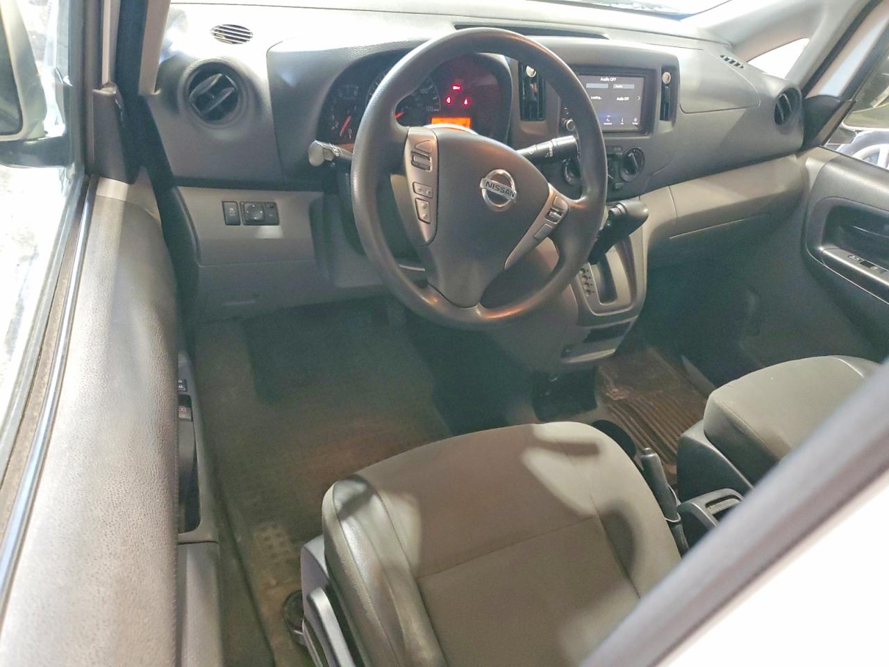 Nissan Nv Sv