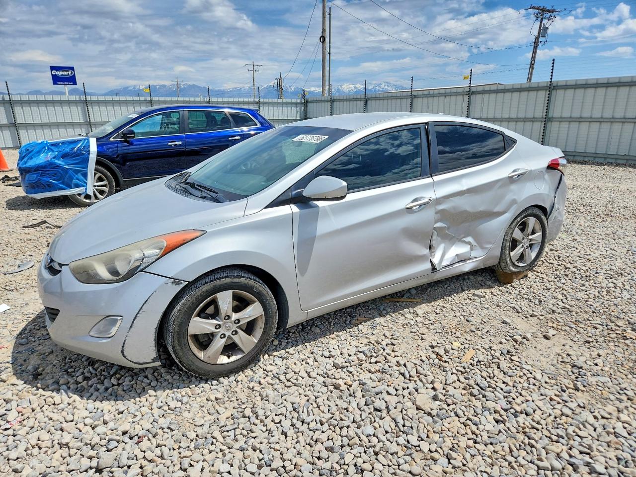 Salvage Hyundai ELANTRA Image