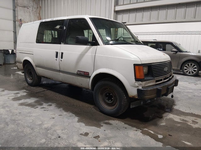 Salvage Chevrolet Astro Image