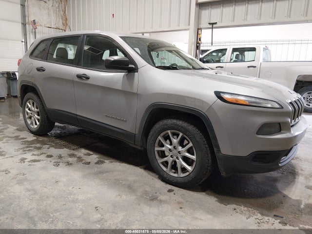 Salvage Jeep Cherokee Image