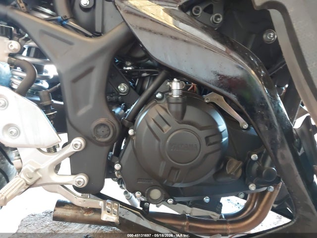 Yamaha Yzfr3