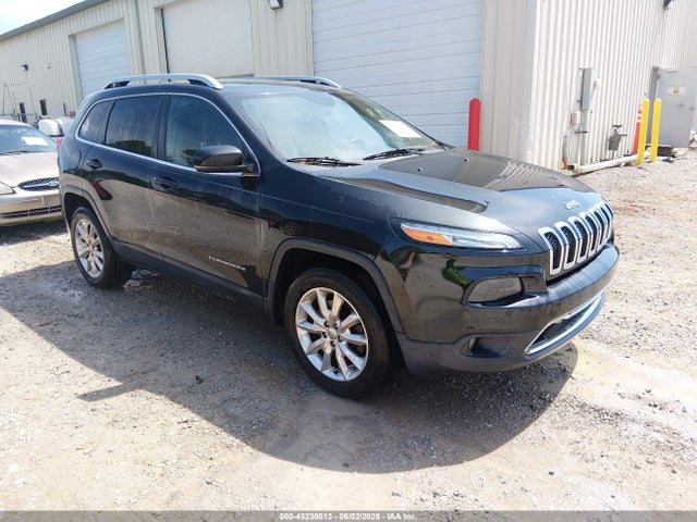 Salvage Jeep Cherokee Image