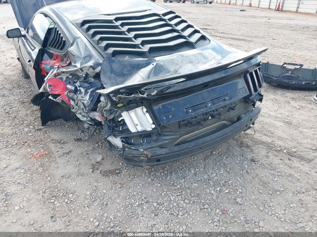 Ford Mustang V6