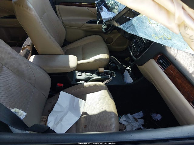 Mitsubishi Outlander Se