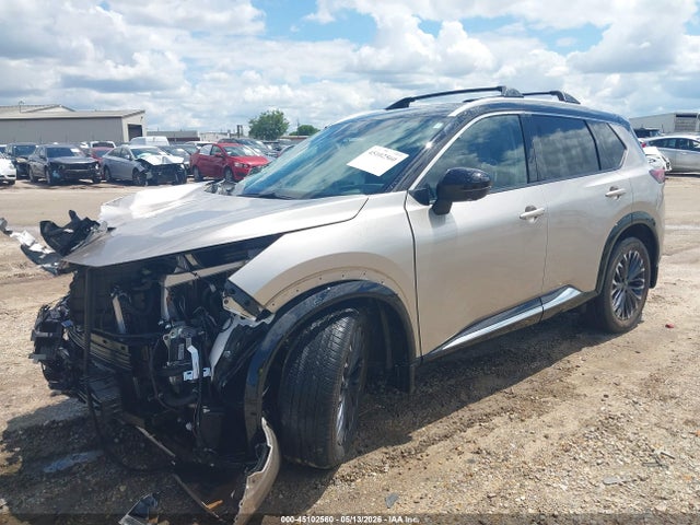Nissan Rogue Platinum Intelligent Awd