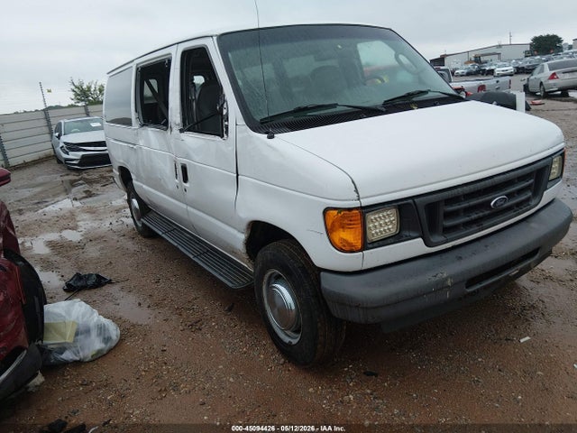Salvage Ford E-350 Image