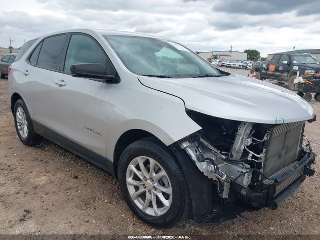 Salvage Chevrolet Equinox Image