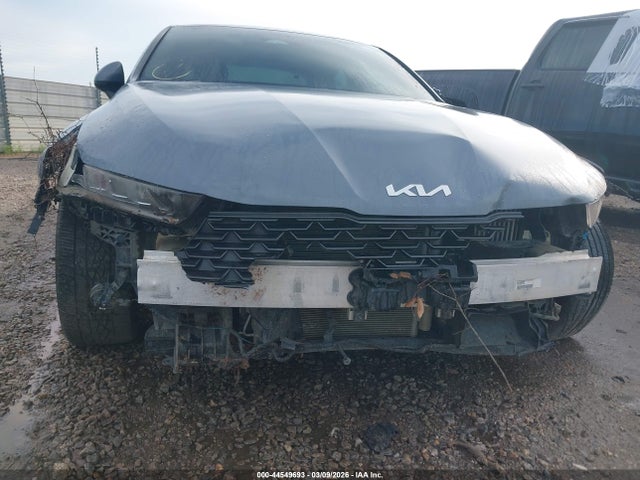 Kia K5 Lxs