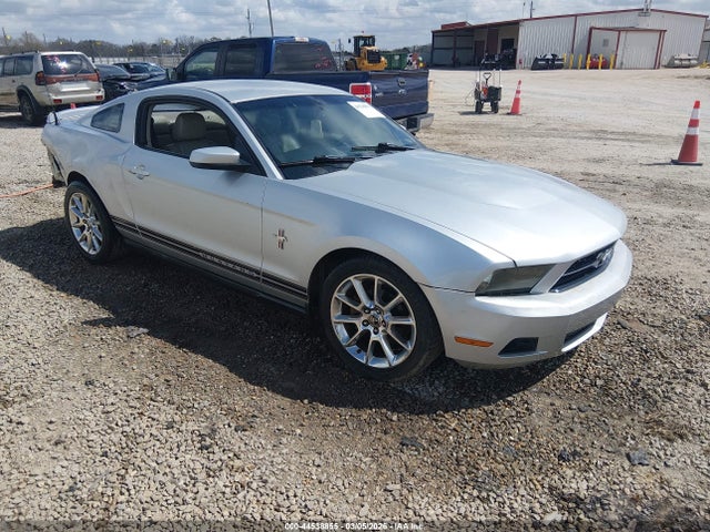 Salvage Ford Mustang Image