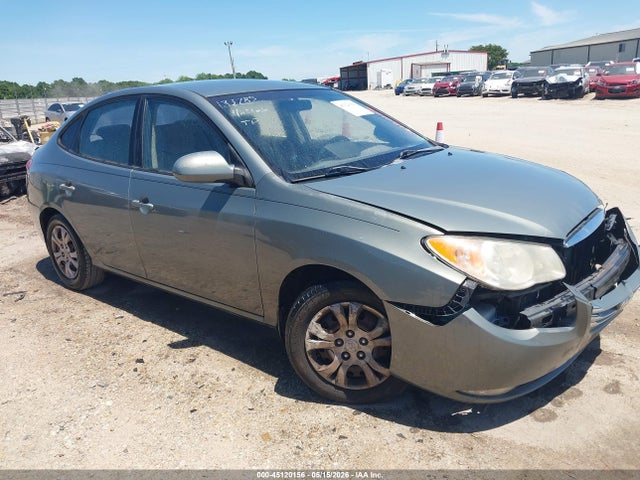 Salvage Hyundai ELANTRA Image