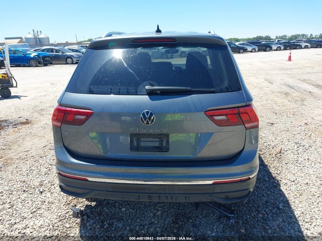 Volkswagen Tiguan 2.0t Se