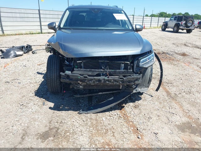 Volkswagen Tiguan 2.0t Se