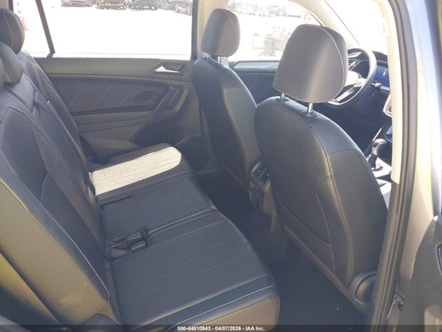 Volkswagen Tiguan 2.0t Se