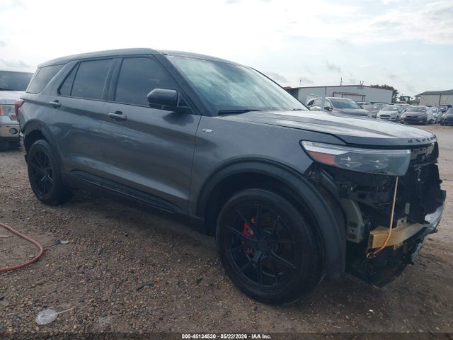 Salvage Ford Explorer Image