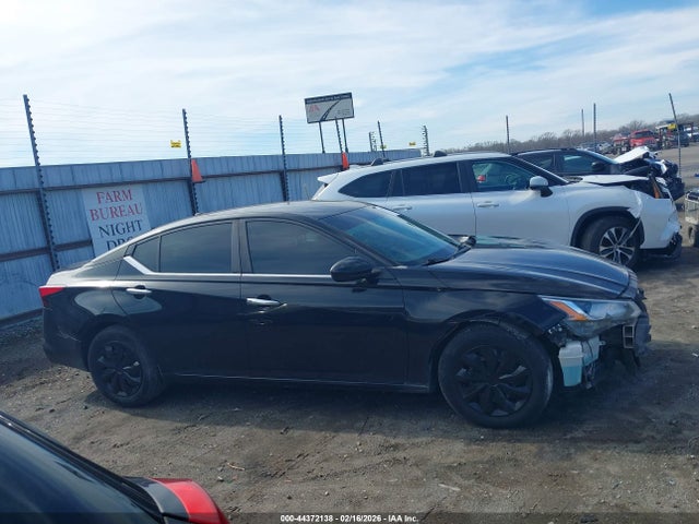 Nissan Altima S Fwd