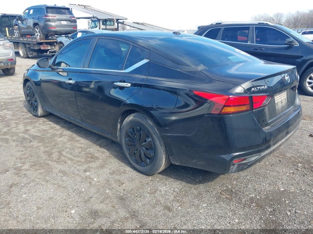 Nissan Altima S Fwd