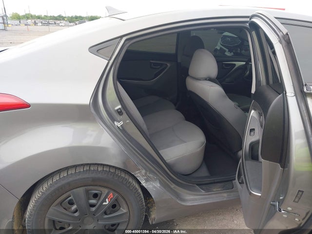 Hyundai ELANTRA