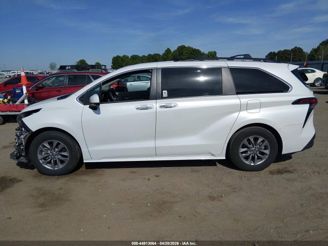 Toyota Sienna Xle