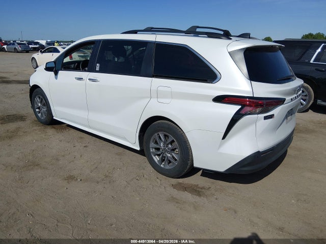 Toyota Sienna Xle
