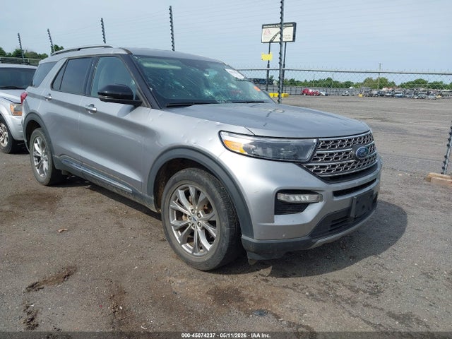 Salvage Ford Explorer Image