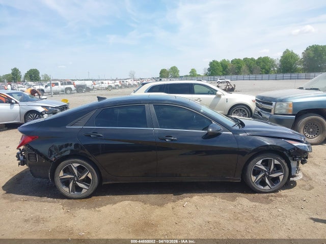 Hyundai ELANTRA Limited