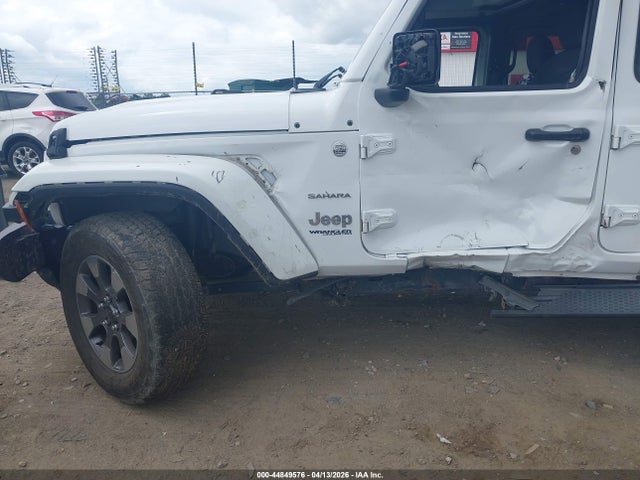 Jeep Wrangler Sahara 4x4