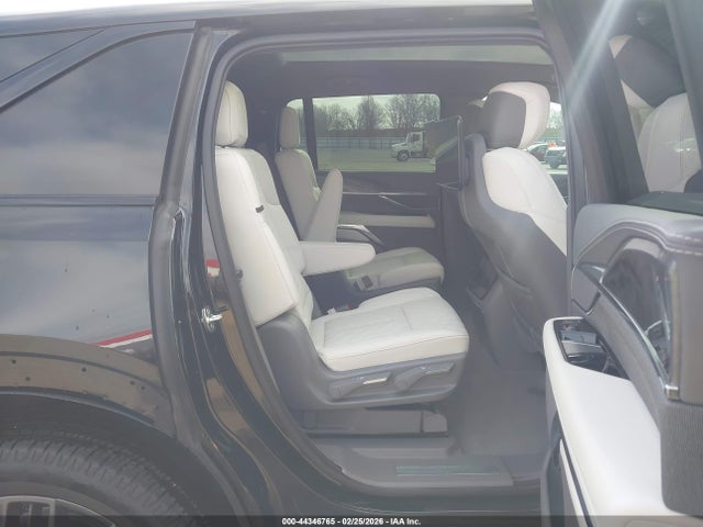 Cadillac Escalade Sport