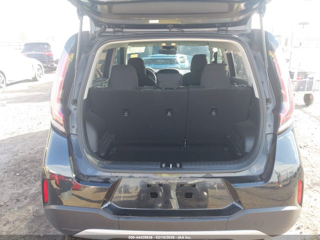 Kia Soul Lx