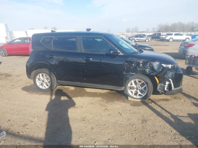 Kia Soul Lx