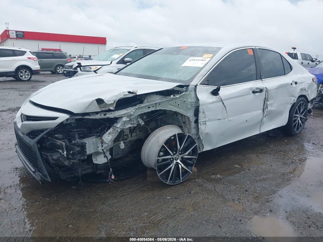 Toyota Camry Se Awd