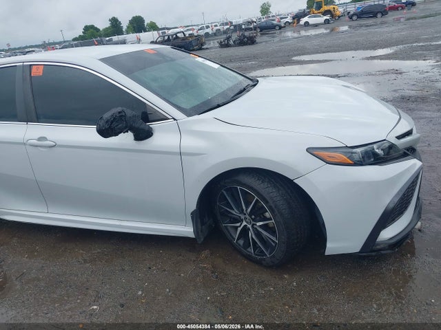 Toyota Camry Se Awd