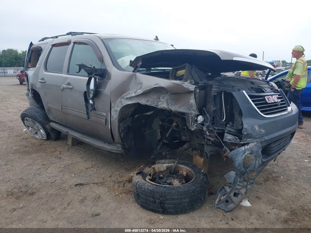 Salvage GMC Yukon Image