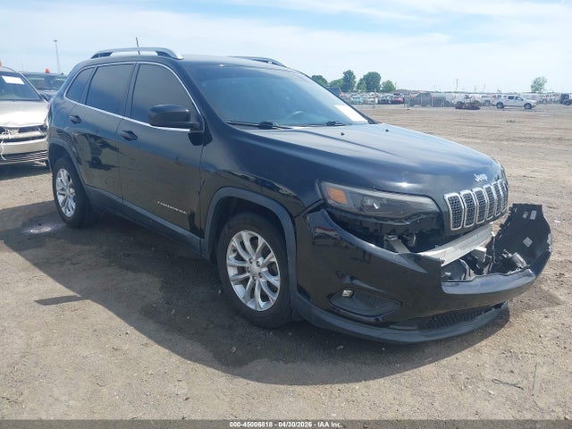 Salvage Jeep Cherokee Image