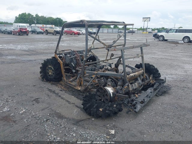 Can-Am Defender Hd8