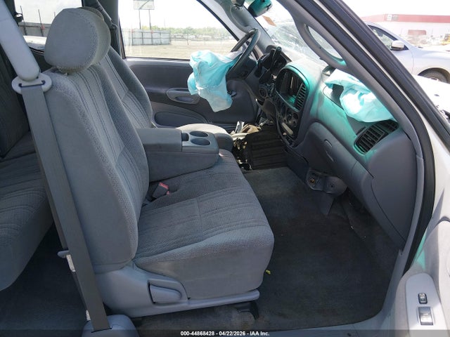 Toyota Tundra Sr5 V8
