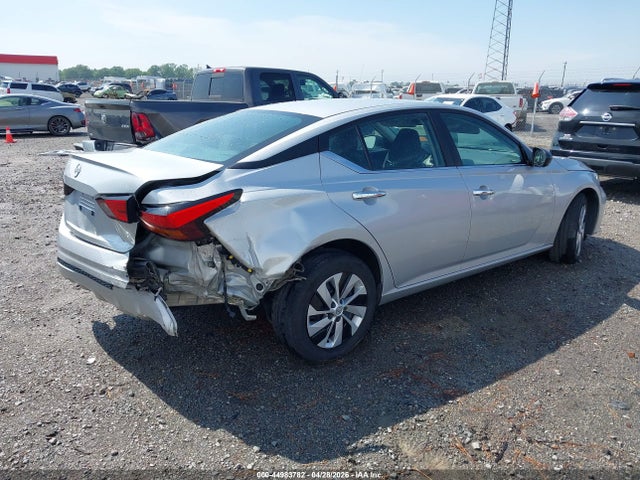 Nissan Altima S Fwd