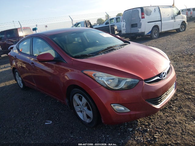 Salvage Hyundai ELANTRA Image