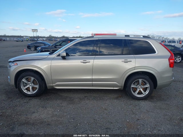 Volvo XC90 T5 Momentum