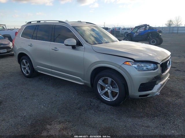 Salvage Volvo XC90 Image