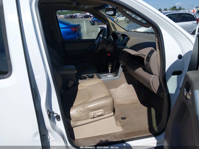 Nissan Pathfinder Se