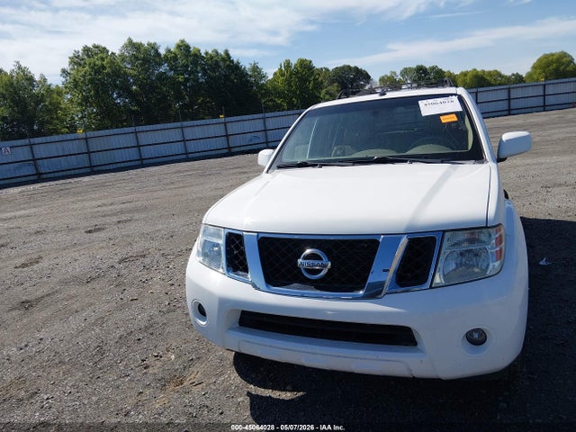 Nissan Pathfinder Se