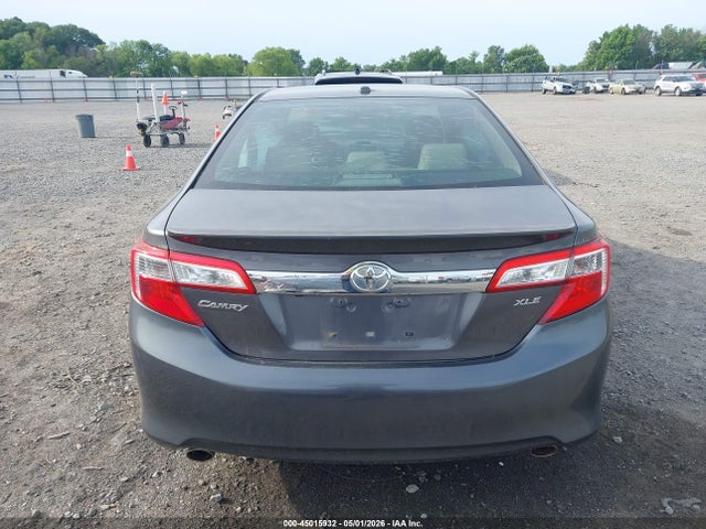 Toyota Camry Xle V6