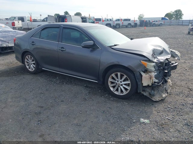 Salvage Toyota Camry Image