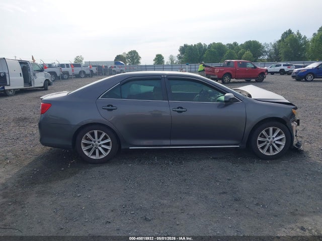 Toyota Camry Xle V6