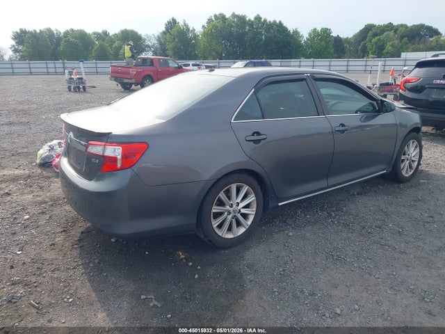 Toyota Camry Xle V6