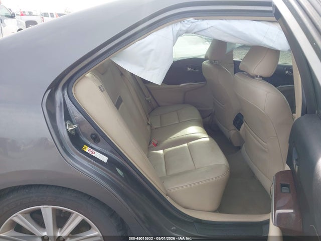 Toyota Camry Xle V6