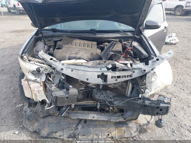 Toyota Camry Xle V6