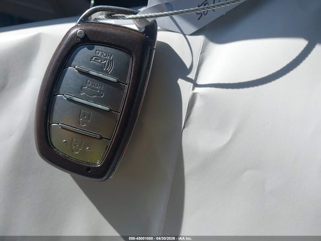 Hyundai ELANTRA Value Edition