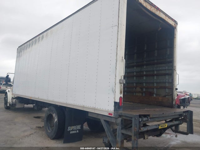 Freightliner M2 106 Medium Duty