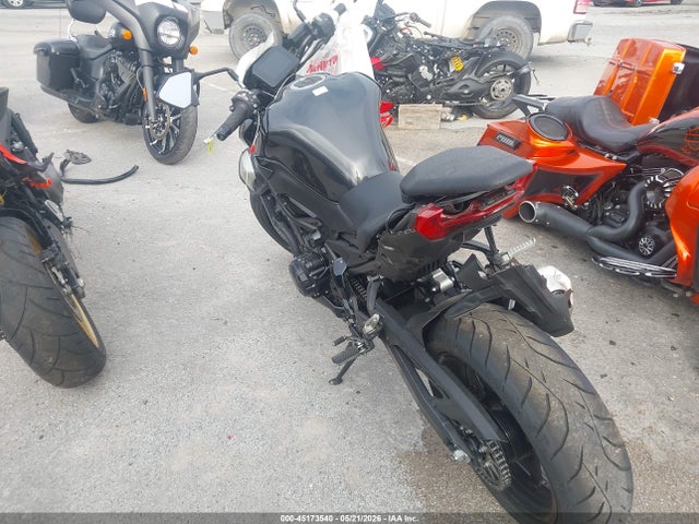 Kawasaki Zr900 S